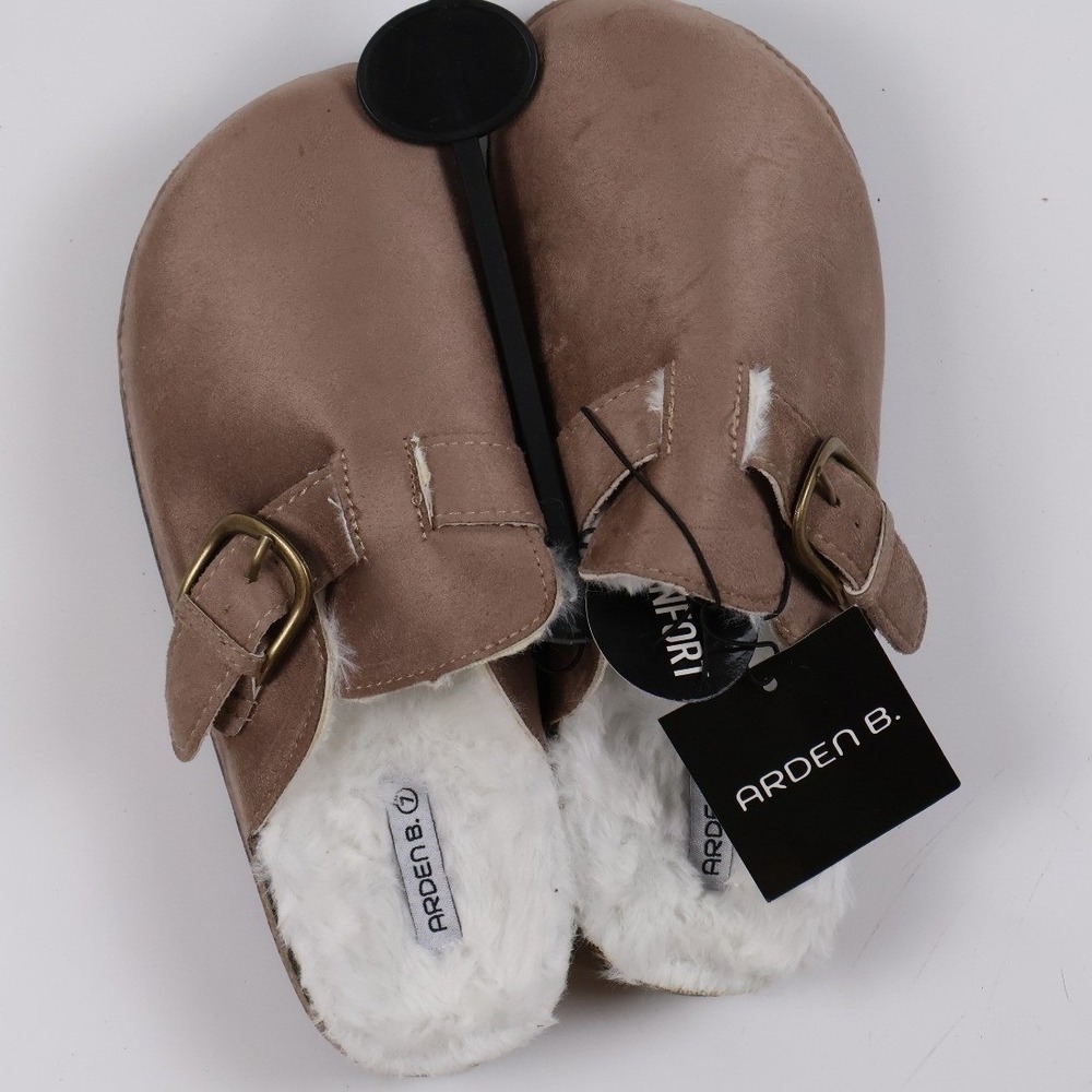 Arden B Clogs Faux Fur Lined Buckle Mules Taupe Solid Size 7 NWT